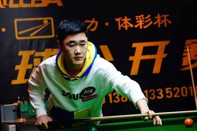 用自己的影 用自己的影