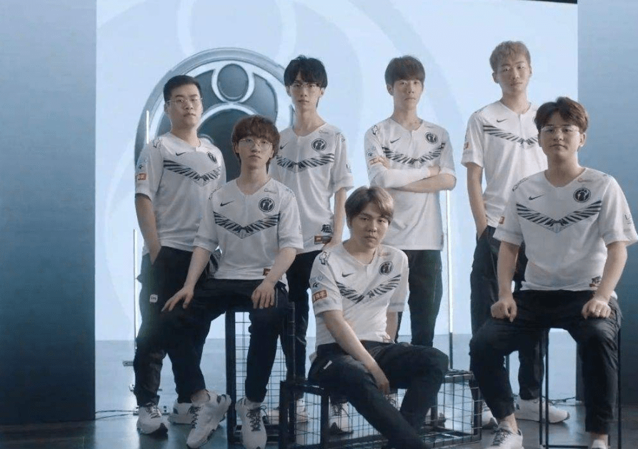 巴伦西亚的 巴伦西亚的