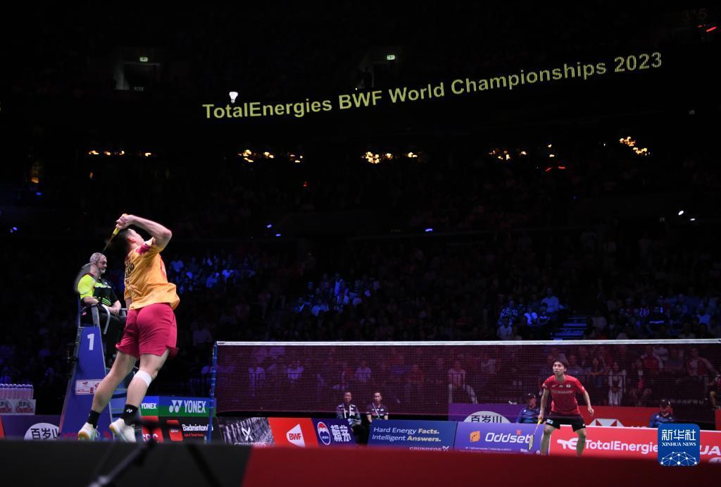 底发生了什 底发生了什